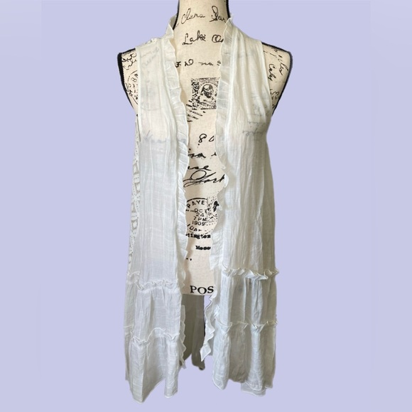 Shyanne Jackets & Blazers - Shyanne Woman’s white duster, ruffles on front-lace on back, size large